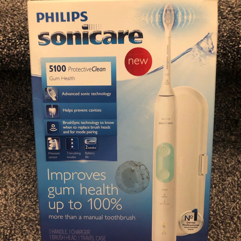 BRAND NEW!!!  Sonicare Protective clean 5100